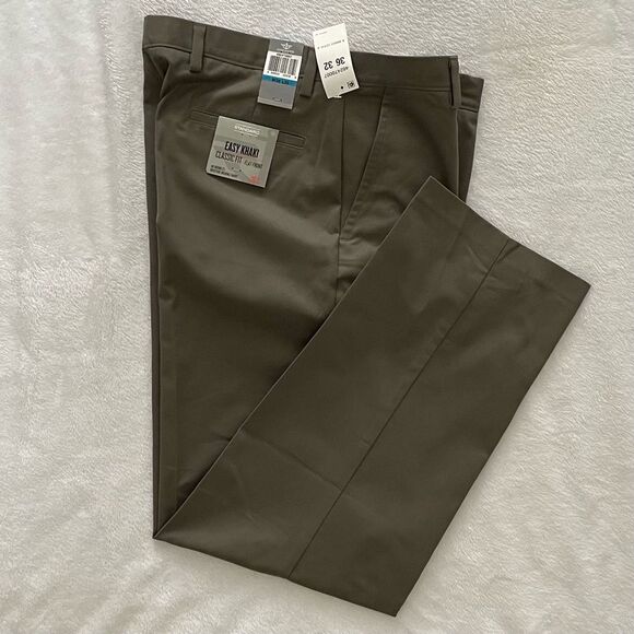 Dockers Easy Khaki Classic Fit Flat Front Pants Men’s Sz 36x32 (Umber) - Picture 1 of 8